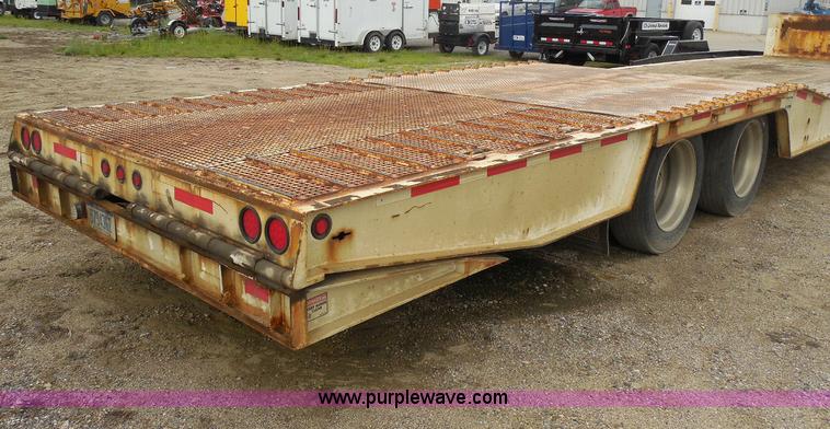 image for item I8999 2008 Trail King TK80HT-482 Hydratail trailer
