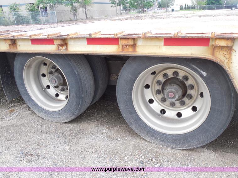 image for item I8999 2008 Trail King TK80HT-482 Hydratail trailer