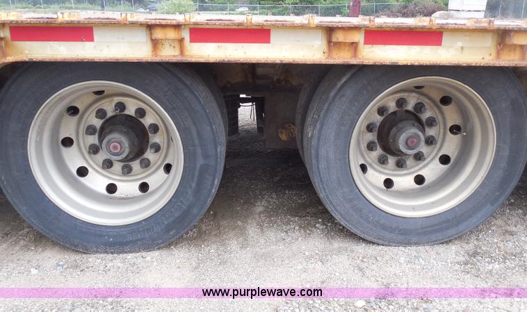 image for item I8999 2008 Trail King TK80HT-482 Hydratail trailer