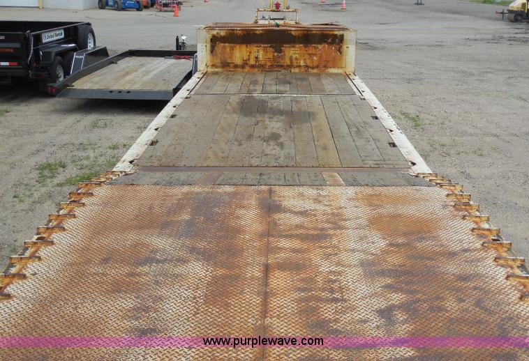 image for item I8999 2008 Trail King TK80HT-482 Hydratail trailer