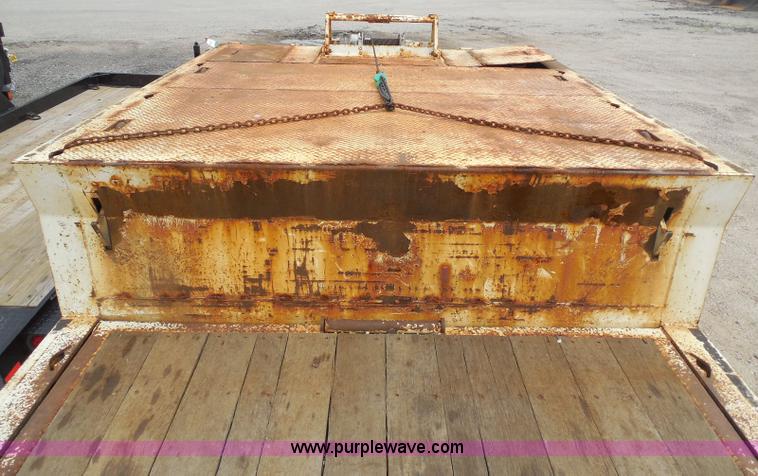 image for item I8999 2008 Trail King TK80HT-482 Hydratail trailer