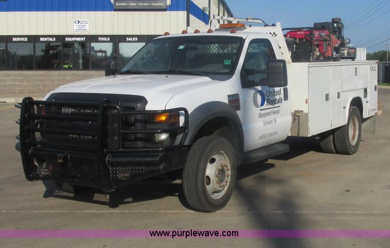 image for item J2488 2008 Ford F550 Super Duty XL utility truck with crane