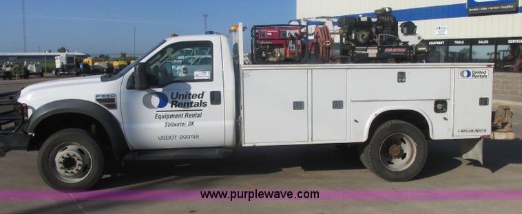 image for item J2488 2008 Ford F550 Super Duty XL utility truck with crane