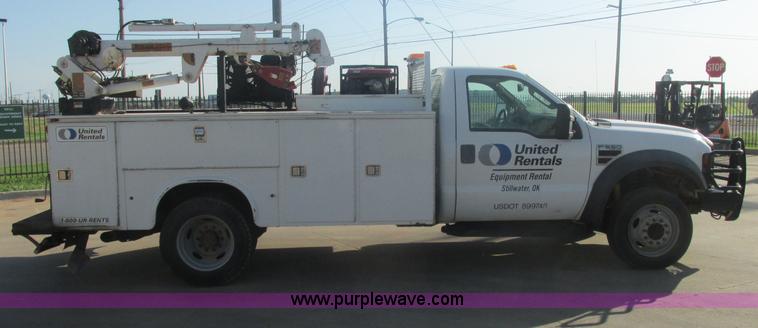 image for item J2488 2008 Ford F550 Super Duty XL utility truck with crane
