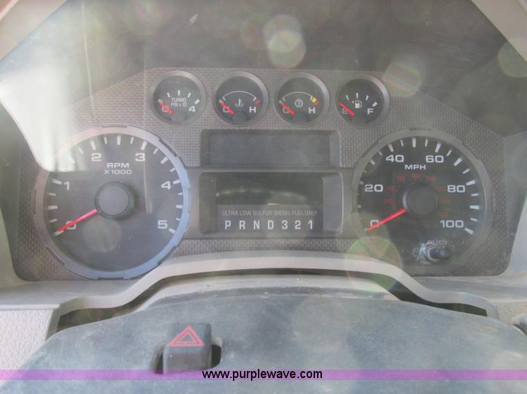 image for item J2488 2008 Ford F550 Super Duty XL utility truck with crane