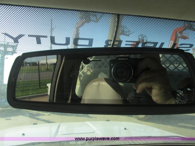 image for item J2488 2008 Ford F550 Super Duty XL utility truck with crane