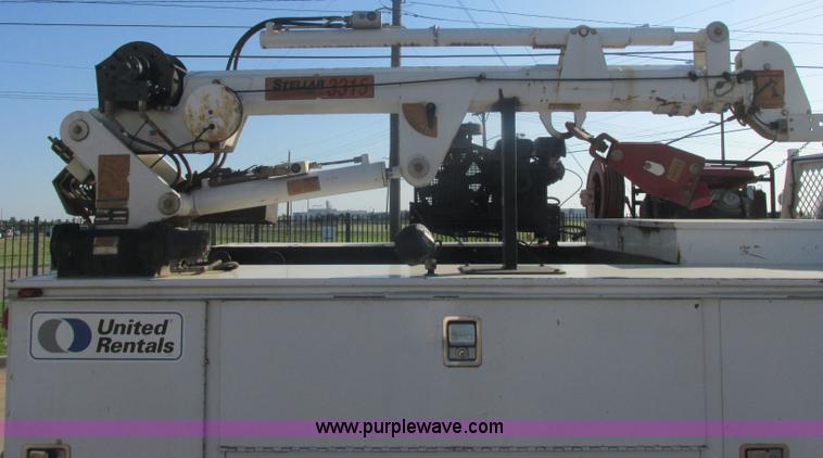 image for item J2488 2008 Ford F550 Super Duty XL utility truck with crane