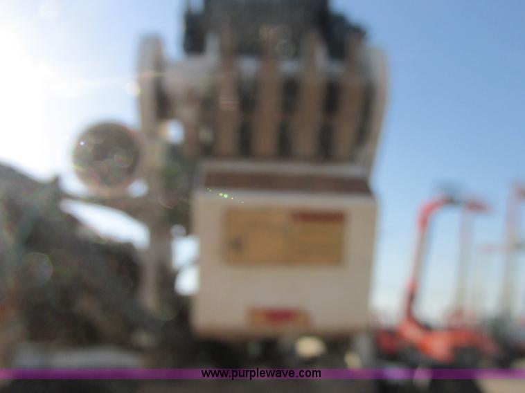 image for item J2488 2008 Ford F550 Super Duty XL utility truck with crane