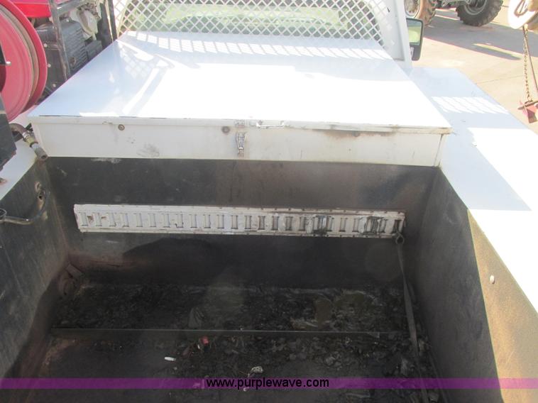 image for item J2488 2008 Ford F550 Super Duty XL utility truck with crane