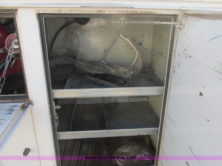 image for item J2488 2008 Ford F550 Super Duty XL utility truck with crane