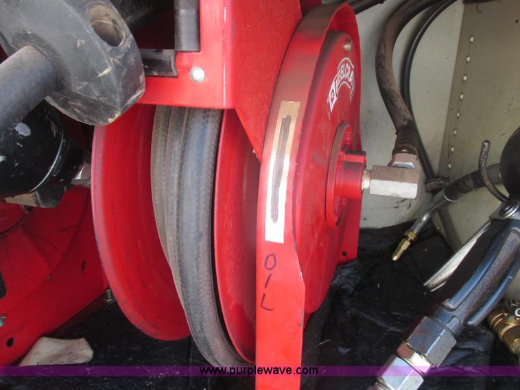 image for item J2488 2008 Ford F550 Super Duty XL utility truck with crane