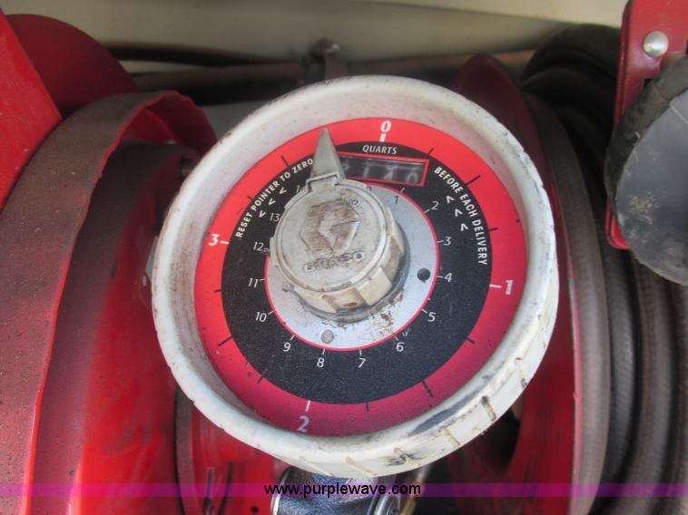 image for item J2488 2008 Ford F550 Super Duty XL utility truck with crane