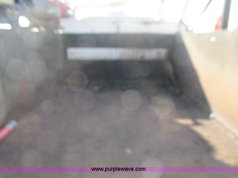 image for item J2488 2008 Ford F550 Super Duty XL utility truck with crane