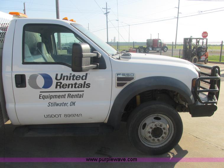 image for item J2488 2008 Ford F550 Super Duty XL utility truck with crane