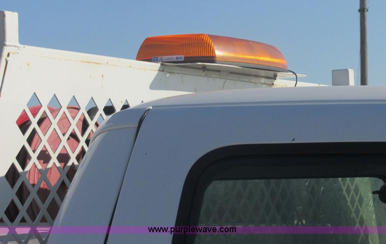 image for item J2488 2008 Ford F550 Super Duty XL utility truck with crane