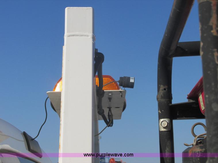 image for item J2488 2008 Ford F550 Super Duty XL utility truck with crane