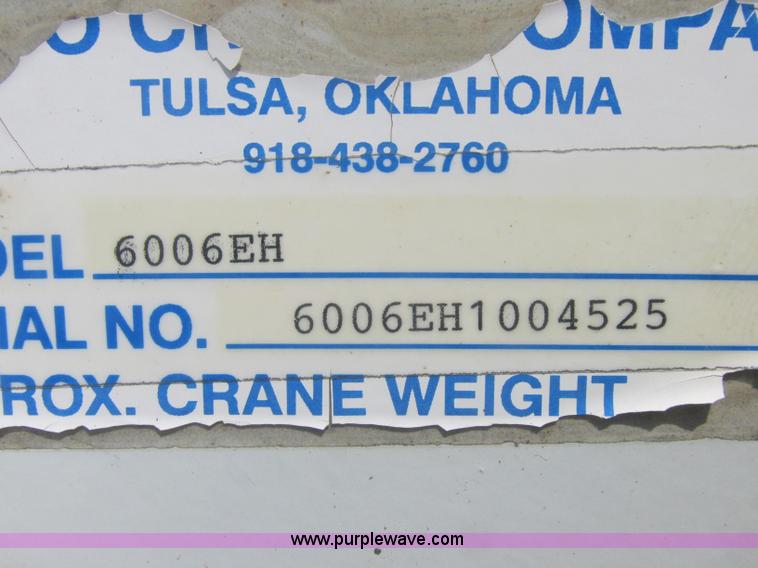 image for item J2489 2005 Ford F550 Super Duty XL service truck with crane