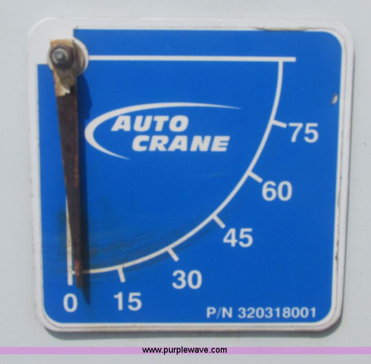 image for item J2489 2005 Ford F550 Super Duty XL service truck with crane