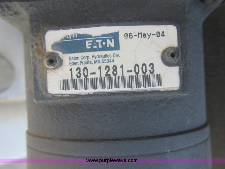 image for item J2489 2005 Ford F550 Super Duty XL service truck with crane