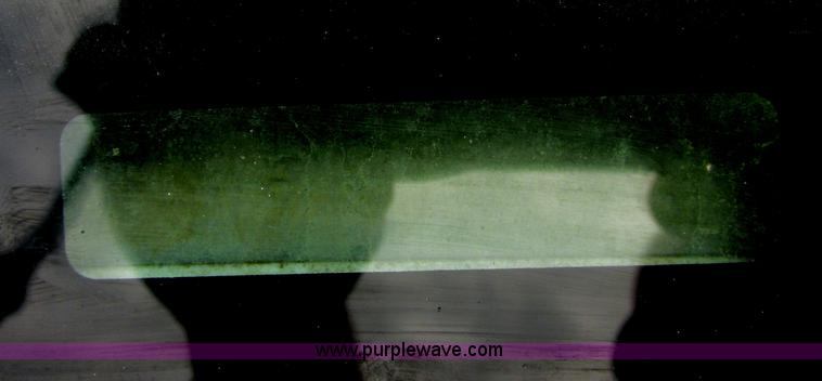 image for item J2489 2005 Ford F550 Super Duty XL service truck with crane