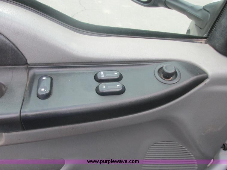 image for item J2490 2007 Ford F550 Super Duty XL service truck