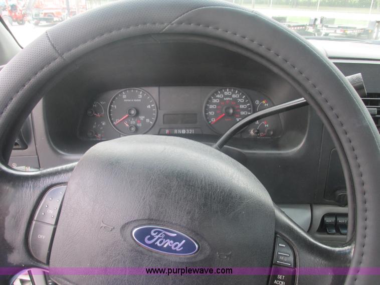 image for item J2490 2007 Ford F550 Super Duty XL service truck