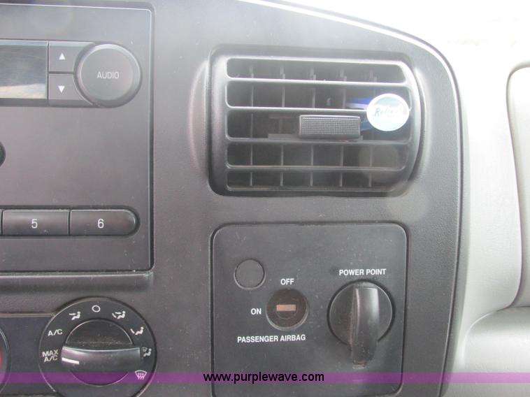 image for item J2490 2007 Ford F550 Super Duty XL service truck