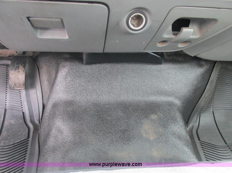 image for item J2490 2007 Ford F550 Super Duty XL service truck