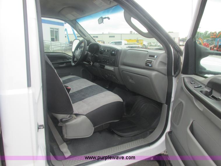 image for item J2490 2007 Ford F550 Super Duty XL service truck