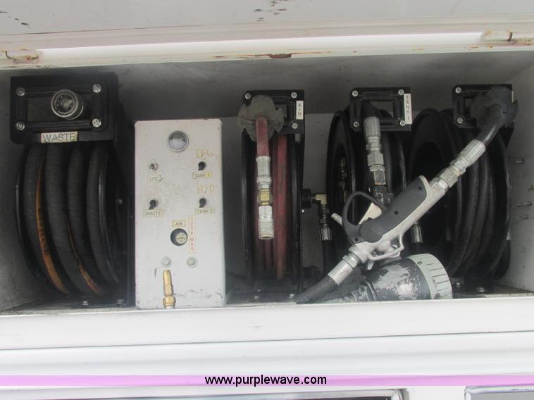 image for item J2490 2007 Ford F550 Super Duty XL service truck