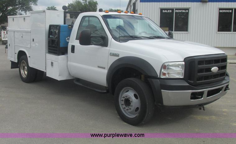 image for item J2490 2007 Ford F550 Super Duty XL service truck