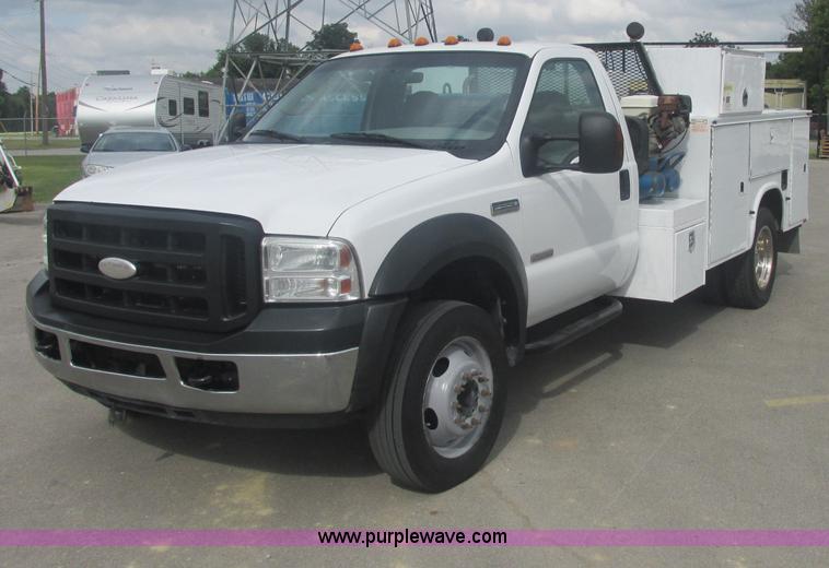 image for item J2490 2007 Ford F550 Super Duty XL service truck