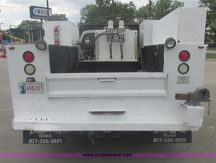 image for item J2490 2007 Ford F550 Super Duty XL service truck