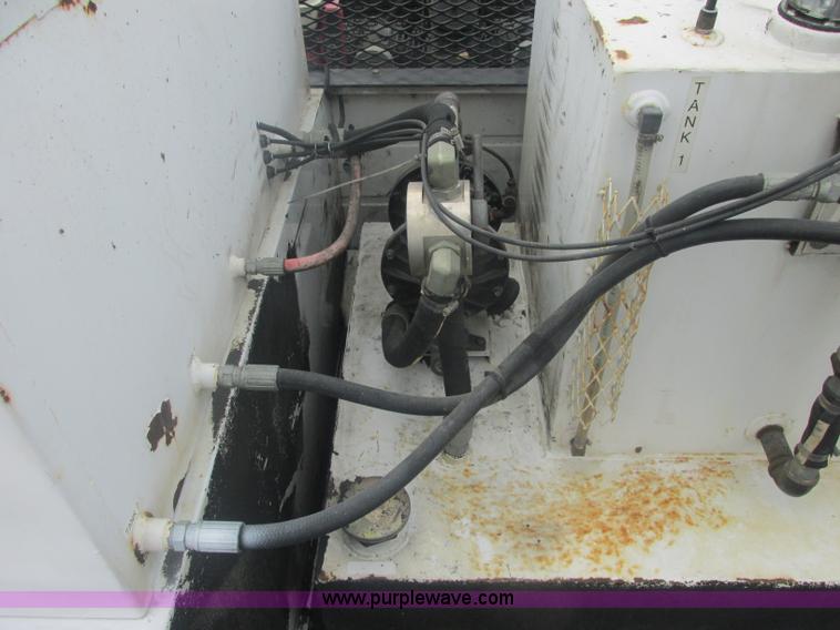 image for item J2490 2007 Ford F550 Super Duty XL service truck