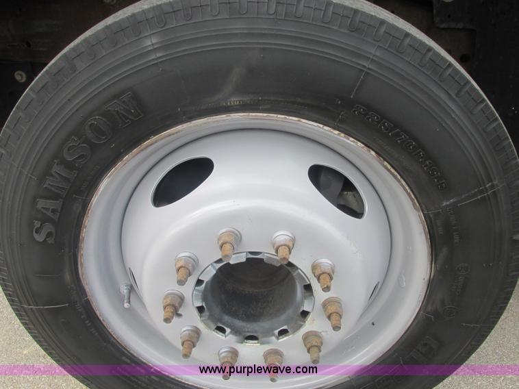 image for item J2490 2007 Ford F550 Super Duty XL service truck