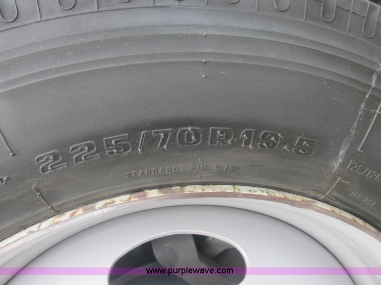 image for item J2490 2007 Ford F550 Super Duty XL service truck