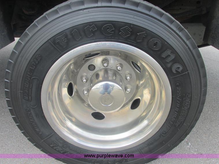 image for item J2490 2007 Ford F550 Super Duty XL service truck