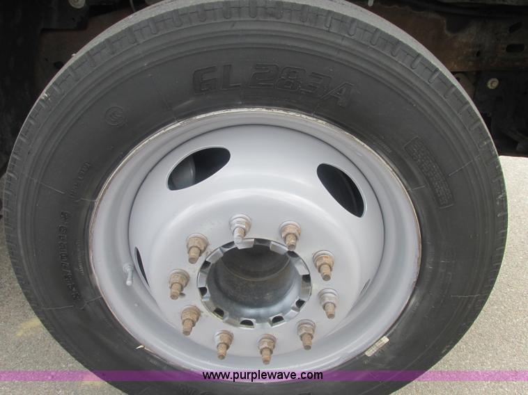 image for item J2490 2007 Ford F550 Super Duty XL service truck