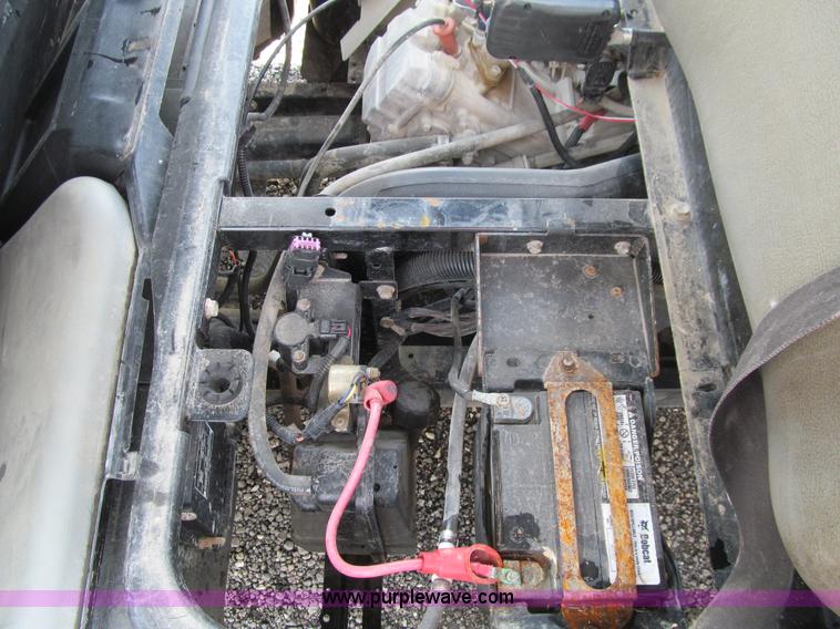 image for item J3476 2011 Bobcat 3400XL utility vehicle