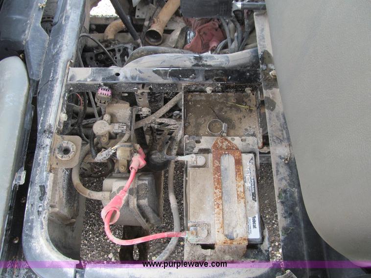 image for item J3477 2012 Bobcat 3400XL utility vehicle