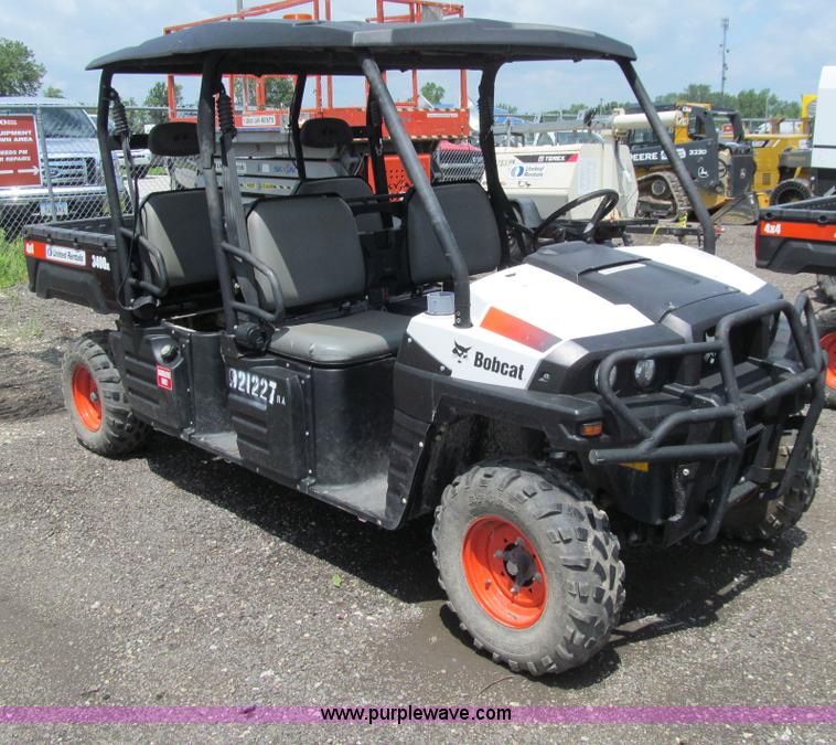 image for item J3477 2012 Bobcat 3400XL utility vehicle