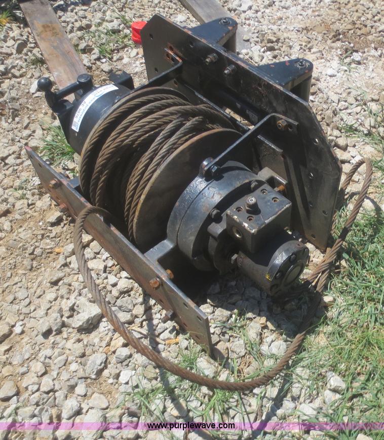 image for item AE9876 Hydraulic drive winch with Fairlead roller