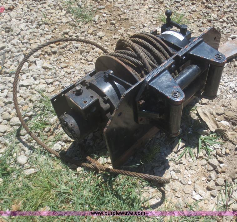 image for item AE9876 Hydraulic drive winch with Fairlead roller