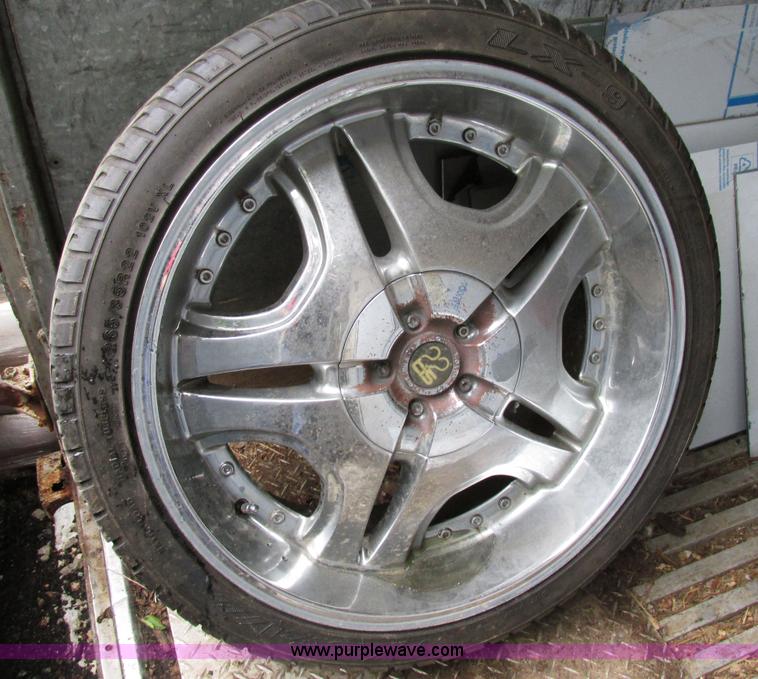 image for item AN9042 (4) TIS 22" wheels