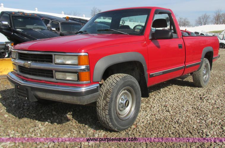 image for item AN9081 1996 Chevrolet K3500 pickup truck