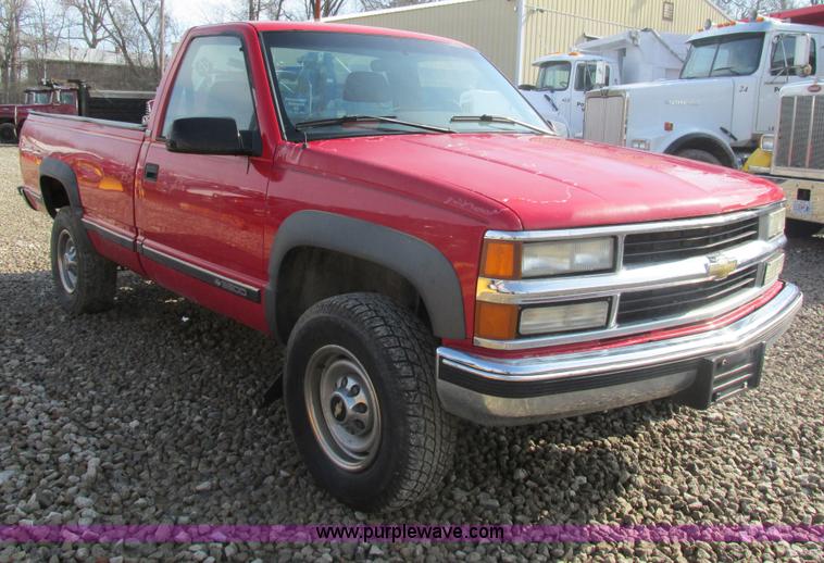 image for item AN9081 1996 Chevrolet K3500 pickup truck