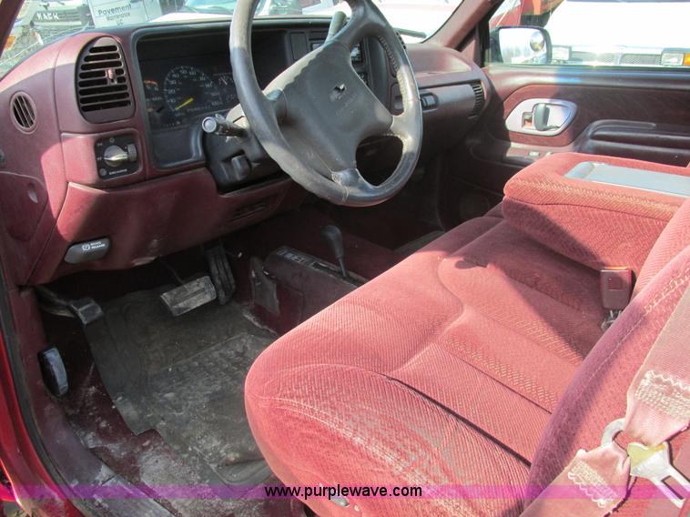 image for item AN9081 1996 Chevrolet K3500 pickup truck