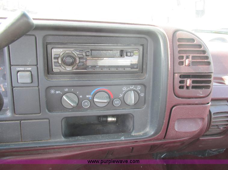 image for item AN9081 1996 Chevrolet K3500 pickup truck