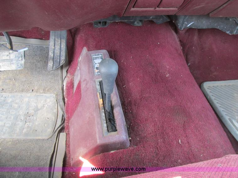 image for item AN9081 1996 Chevrolet K3500 pickup truck