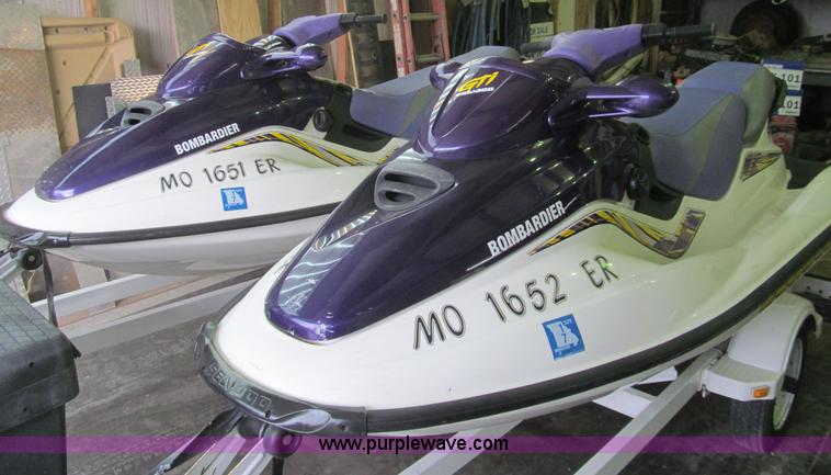 image for item AQ9757 (2) 1999 Seadoo GTI Bombardier personal watercraft